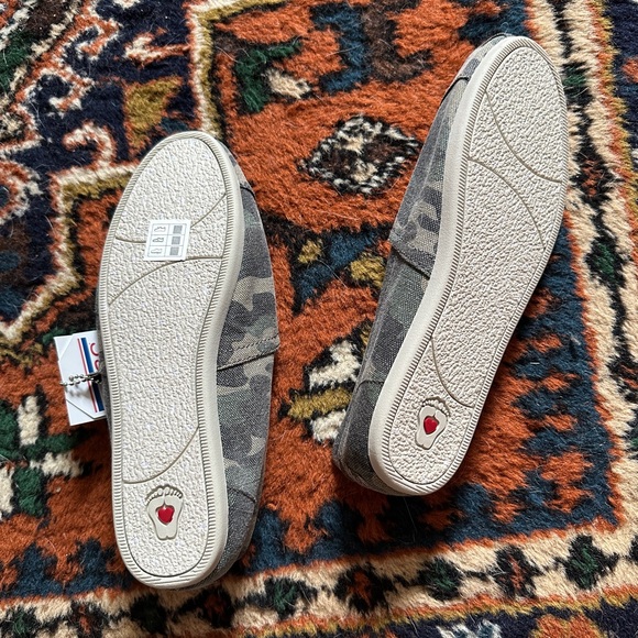 NWT Sketchers Bobs Memory Foam Slip-Ons - Picture 6 of 6